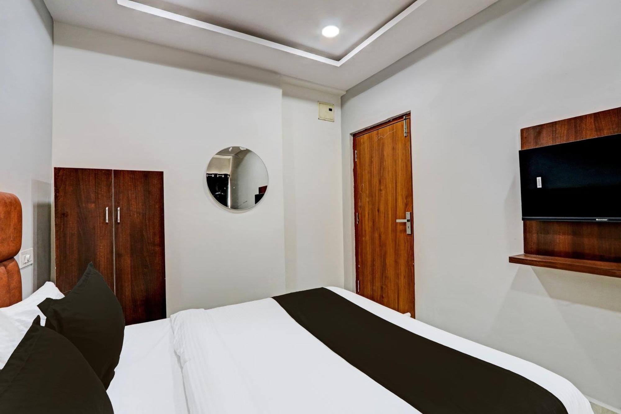 Super Hotel O Lavish Tranquil Haidarábád Kültér fotó